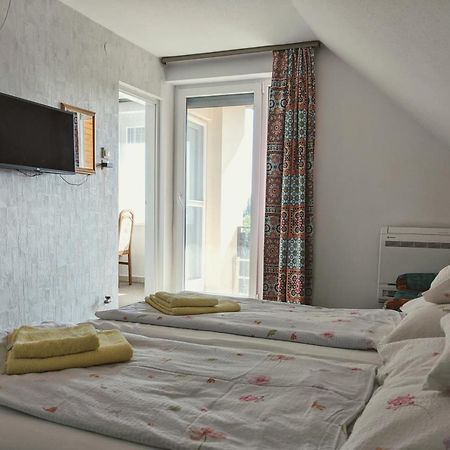 Angela Vendeghaz Hotel Zalakaros Ngoại thất bức ảnh